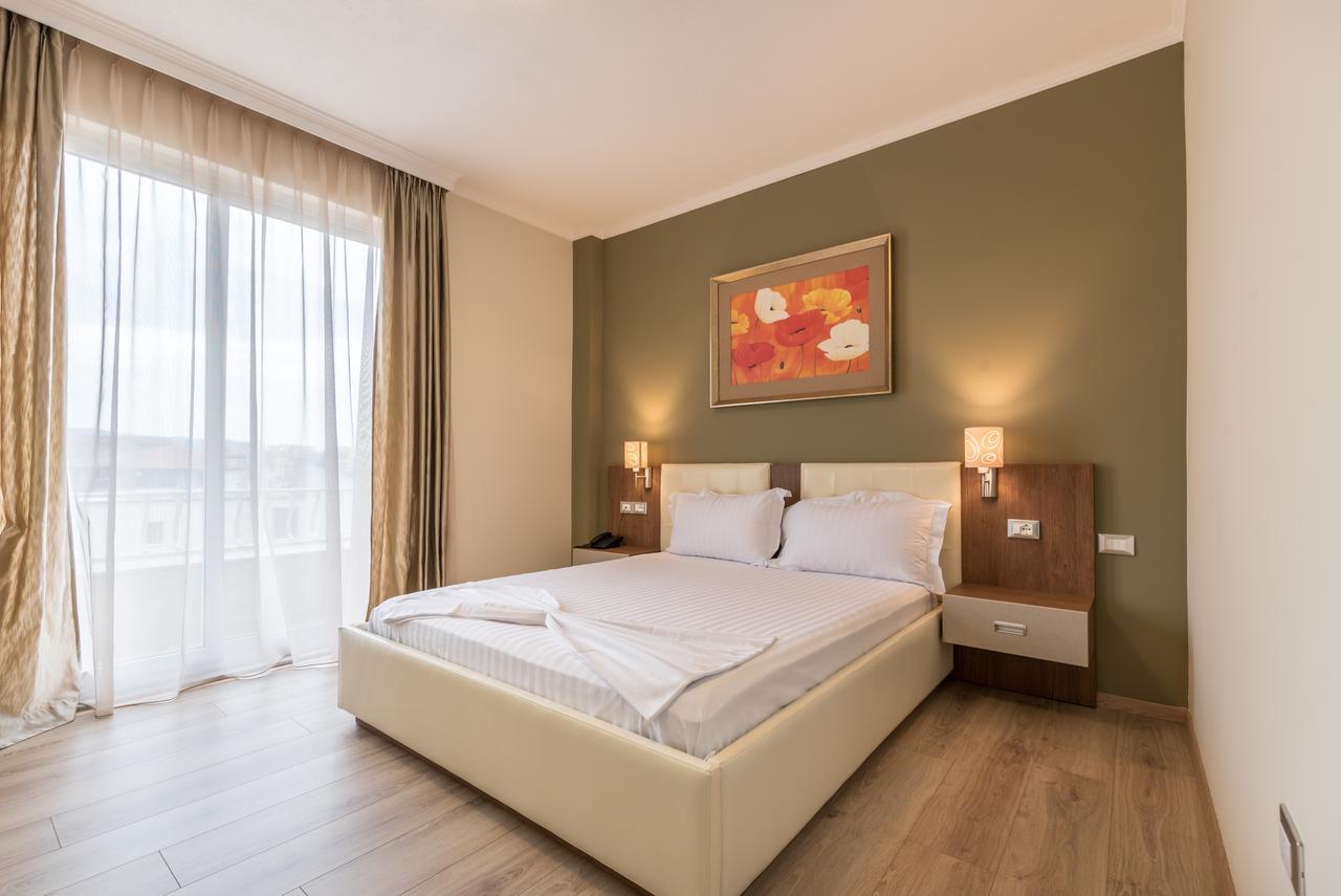 Keit Hotel Tirana Exterior foto